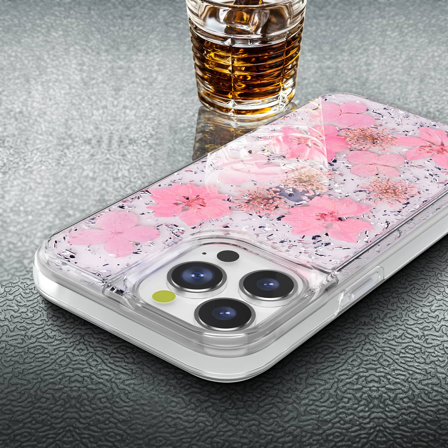 <strong>iPhone13 Pro 銀粉手機殼</strong>